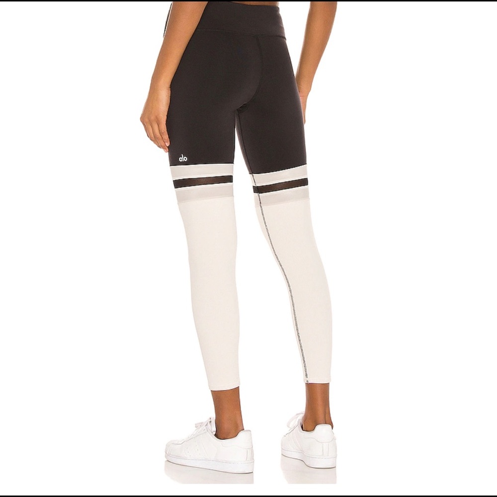 ALO YOGA NWT 7/8 Player Legging L SOLD OUT